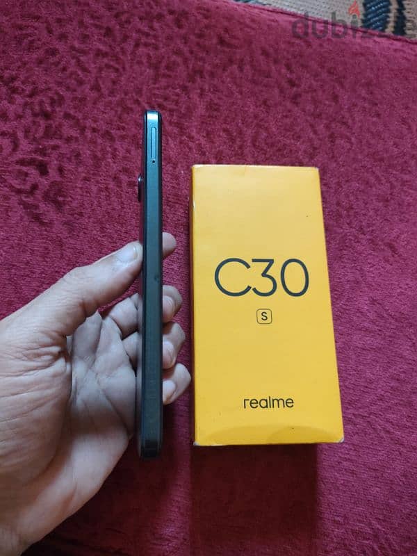 ريلمي C30 بالكرتونة زيروووو حالتة 64 ج ورام 4 5