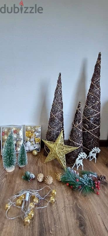 CHRISTMAS DECORATION, only used 1 season, only selling all together 0