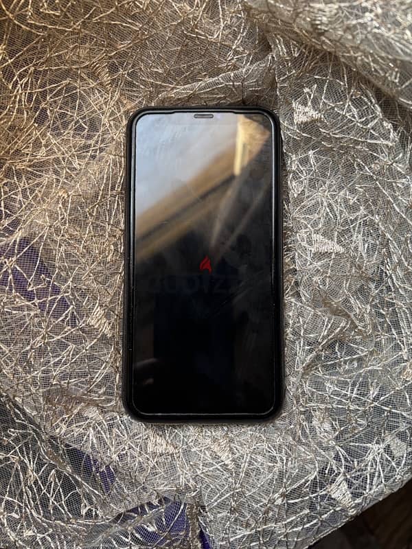 Iphone 11 with Face time 1