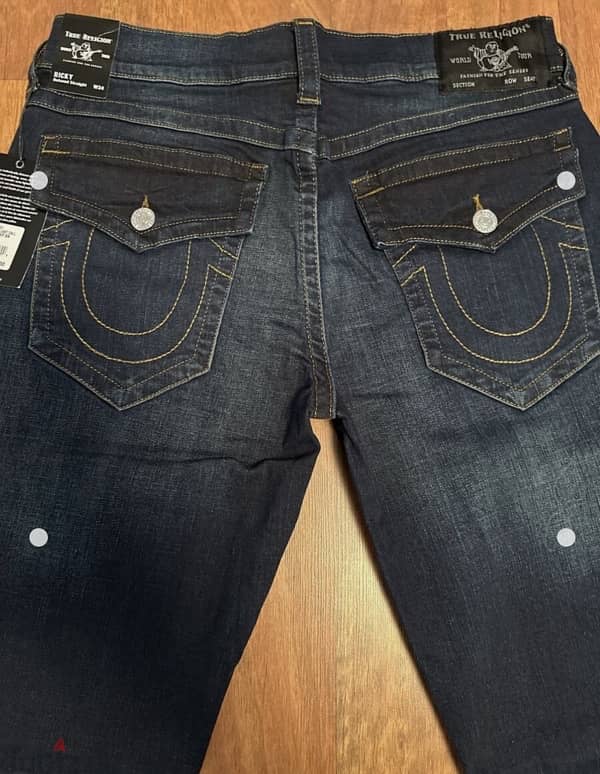 TRUE RELIGION JEANS 1