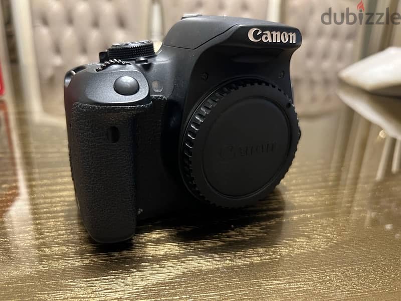 Canon 700D made in Japan استعمال نظيف جدا 7