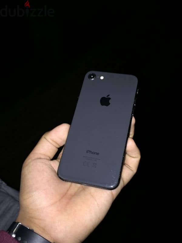 iphone 8 ايفون ٨ 5