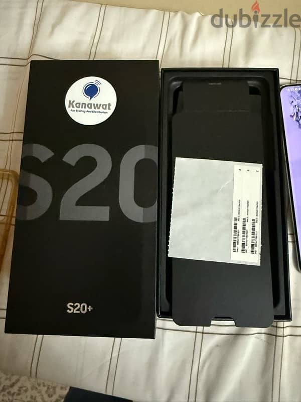 Samsung s20 plus + 3