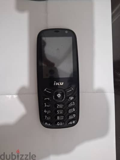 موبايل iku v400