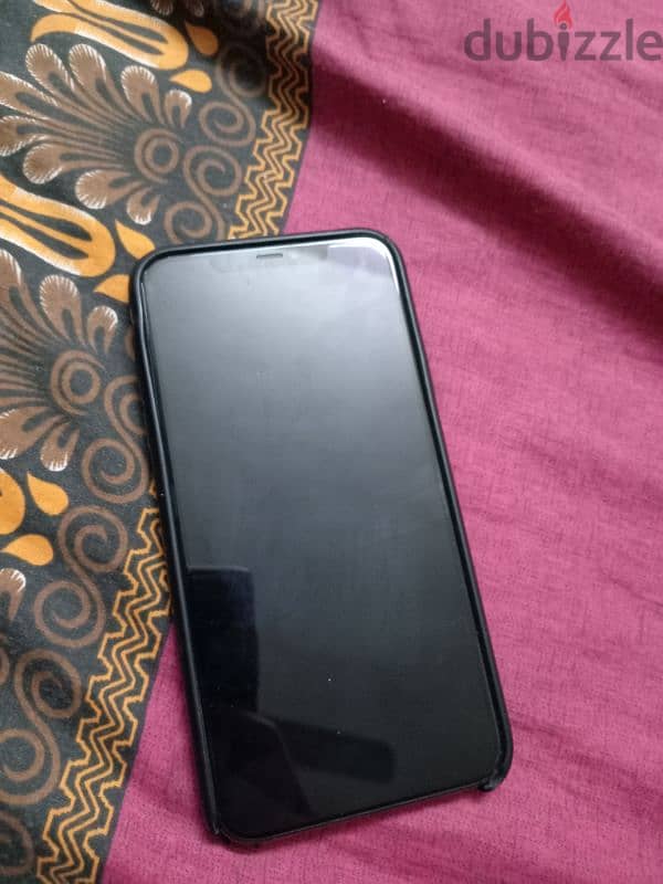 iphone 11 pro max 256 from Emirates 8