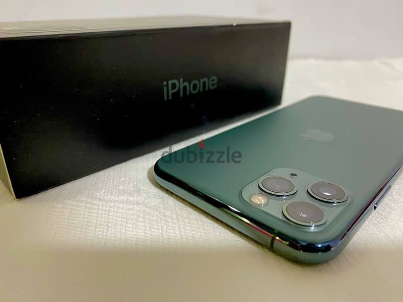 iPhone 11 Pro  ايفون ١١ برو 4