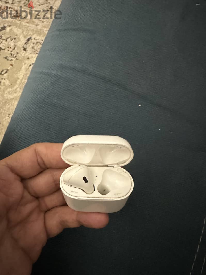 Apple AirPods 2