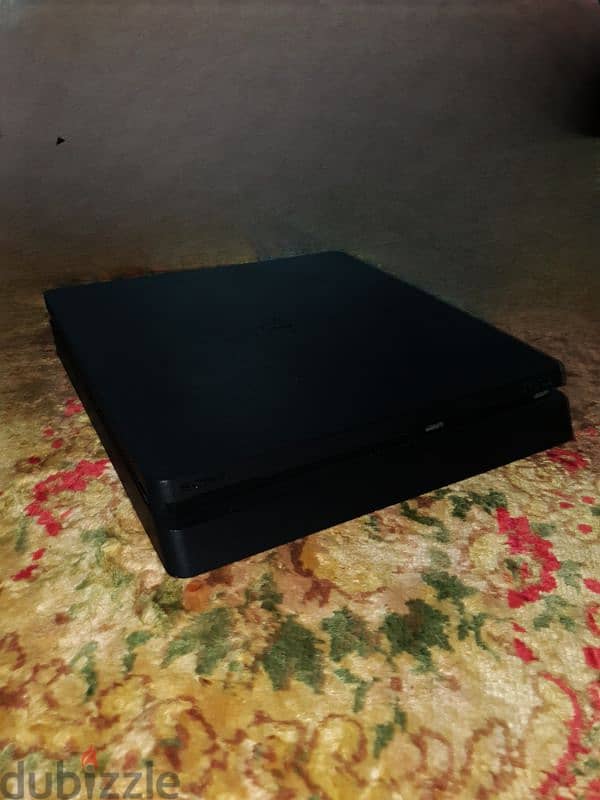 ps4 slim / بلايستيشن ٤ سليم 3