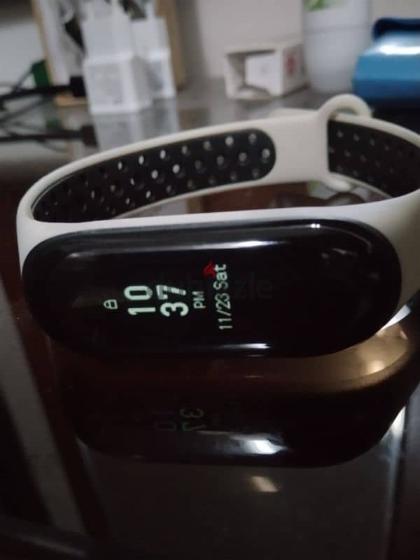 ساعة mi band 3 0