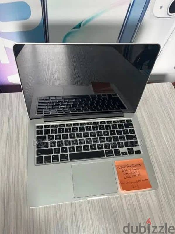 macbook pro (8_256) 0