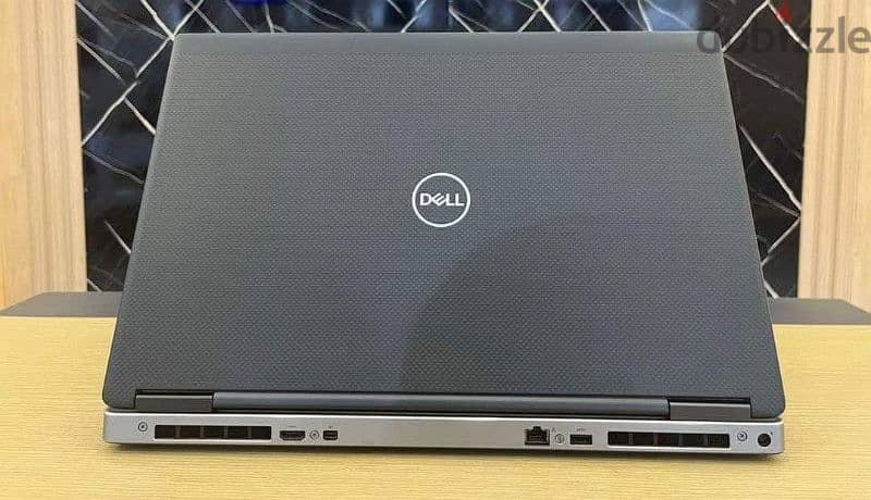 Dell Precision 7740 0