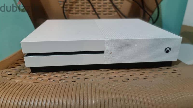 Xbox One S 500 GB 0