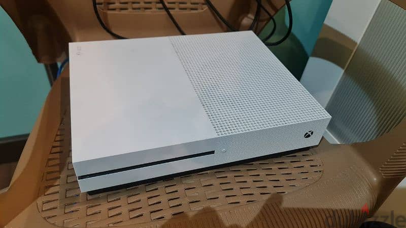 Xbox One S 500 GB 2