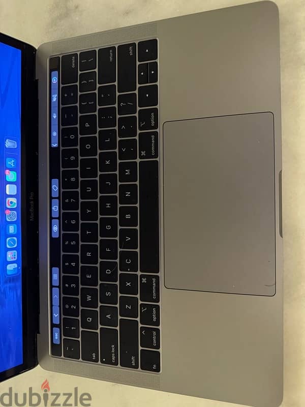 Macbook Pro 2019, 256GB touch bar ماك بوك برو ٢٠١٩ للبيع 2