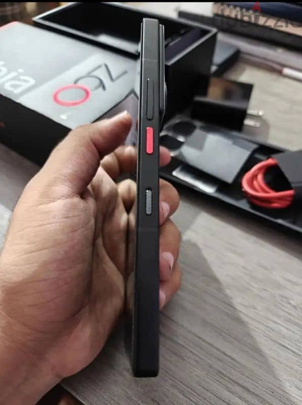 Zte Nubia Z60 Ultra 512/16 العملاق 5