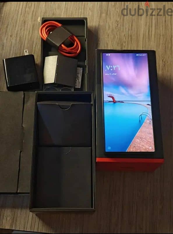 Zte Nubia Z60 Ultra 512/16 العملاق 8