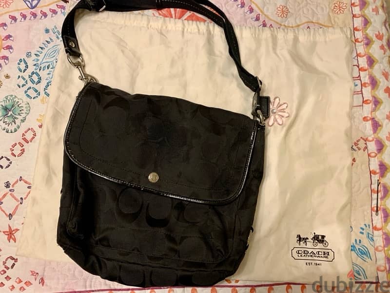 Coach bag black very good condition 5