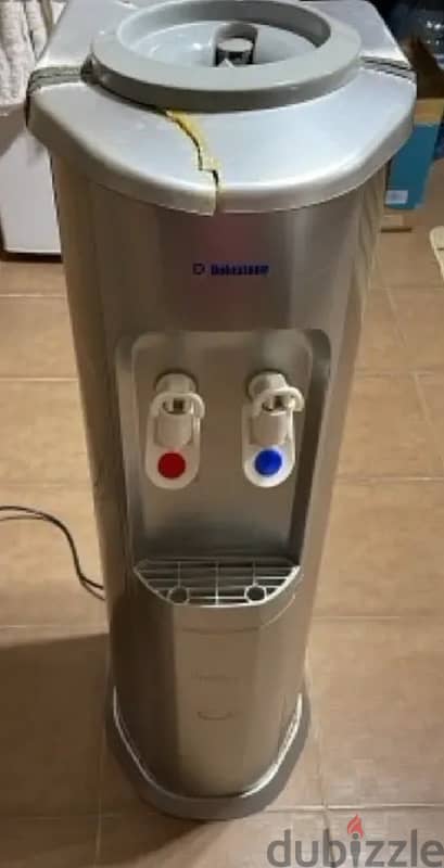 Dolostone water cooler 0