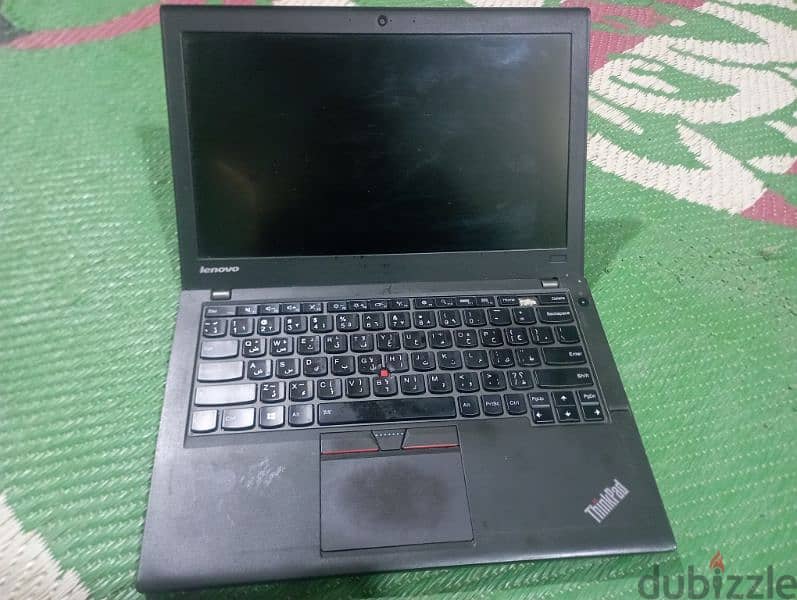 لابتوب lenovo thinkpad - للبيع او البدل بتليفون 2