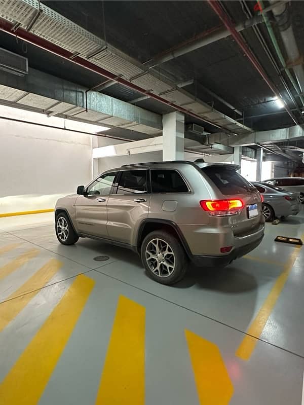 Jeep Grand Cherokee 2022 0