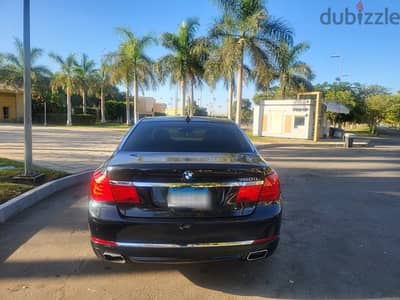 BMW 750 2009