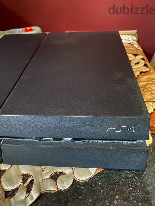 ps4 fat edition 1tb with one controller 0