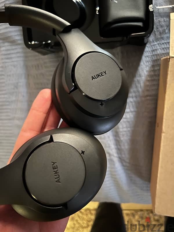 New Aukey headset from USA 1