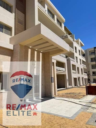 Apartment for sale fully finished with kitchen and air conditioners ready to move in Uptown Cairo ,  164M