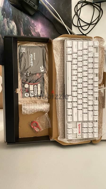 keyboard redragon k552 red switches Arabic&English 2