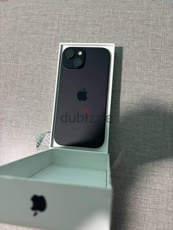 iphone 15 128g 98% لسه في ضمان ابل 0