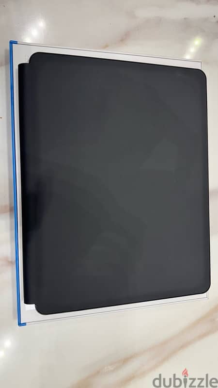 ipad m4 , 13 inch , model 2024 , Black Keyboard , blupebble 6