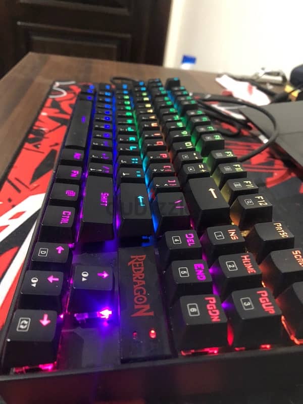 REDRAGON K552 RGB KUMARA Keyboard Blue Switches Full RGB LED 1