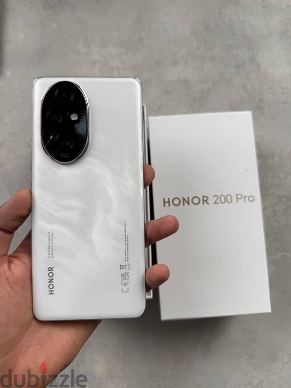 Honor 200 Pro 0