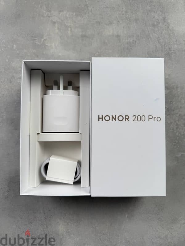 Honor 200 Pro 3