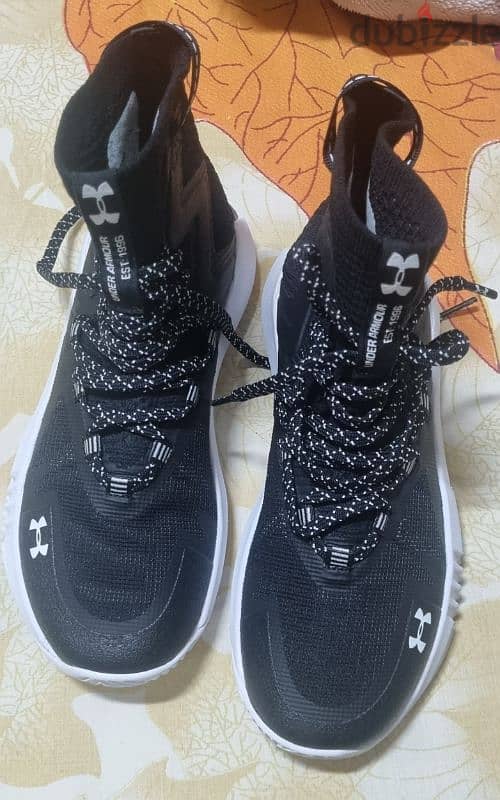 وارد من امريكا كوتشي under armour 3