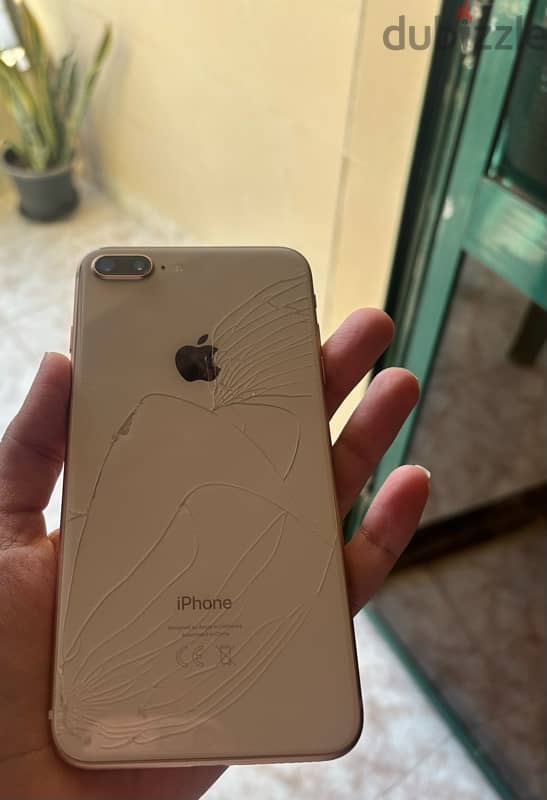 Iphone 8 plus . . 64g . . وارد ألمانيا 3