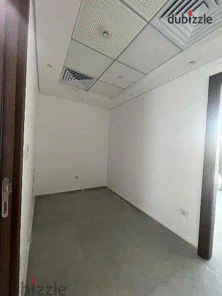 Clinic for rent, excellent location    The clinic is new    In a very special mall 0