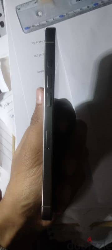 Iphone 15 pro max like new 100% 5