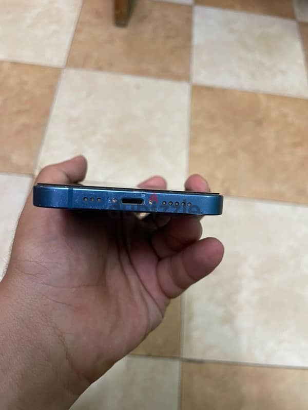 iphone 13 128 GB بالعلبه 2