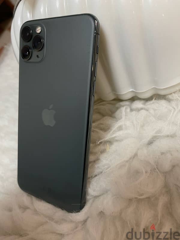 iPhone 11 Pro Max  بدون خدش 1