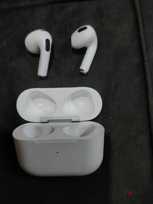 AirPods 3rd generation 1