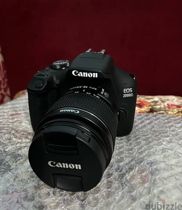 camera canon E0S 2000D 0