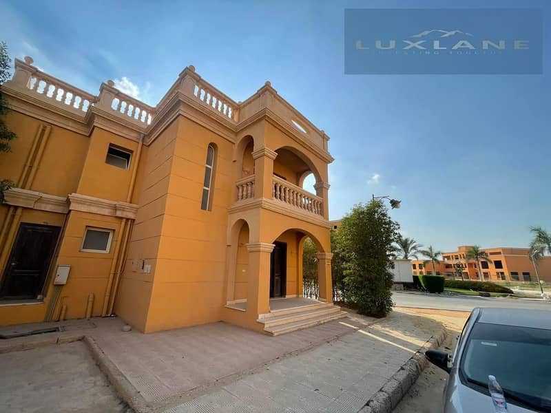 An independent villa for the price of a villa apartment in Stella Heliopolis 0