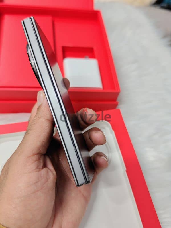 One plus Open 512 Global 3