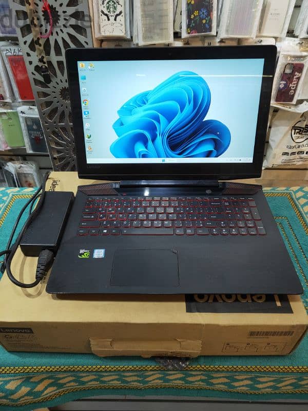 Lenovo Legion Y700 0