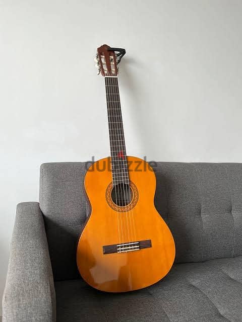 للبيع جيتار ياماها guitar yamaha c40 احسن جيتار للمبتدئين بشنطة وكابو 0