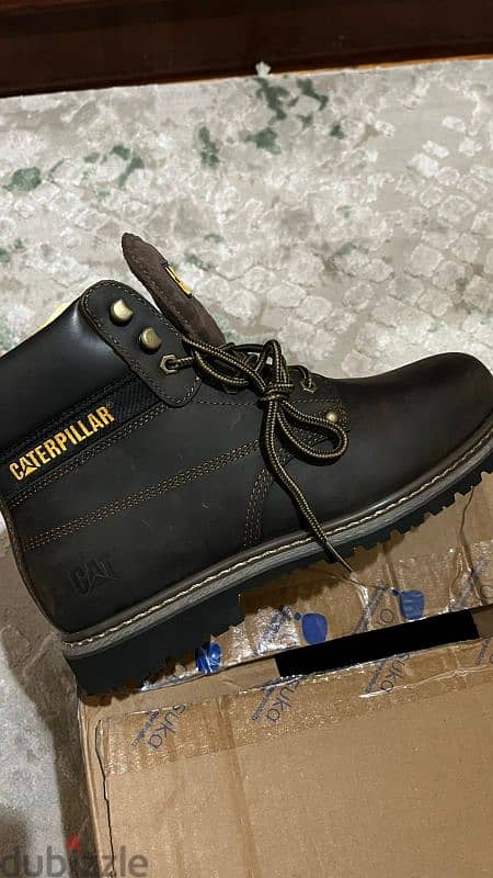 caterpillar steel toe safety shoe 1