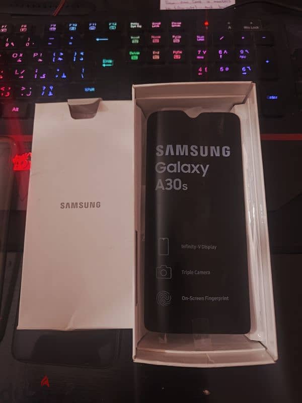 samsung A30S 8