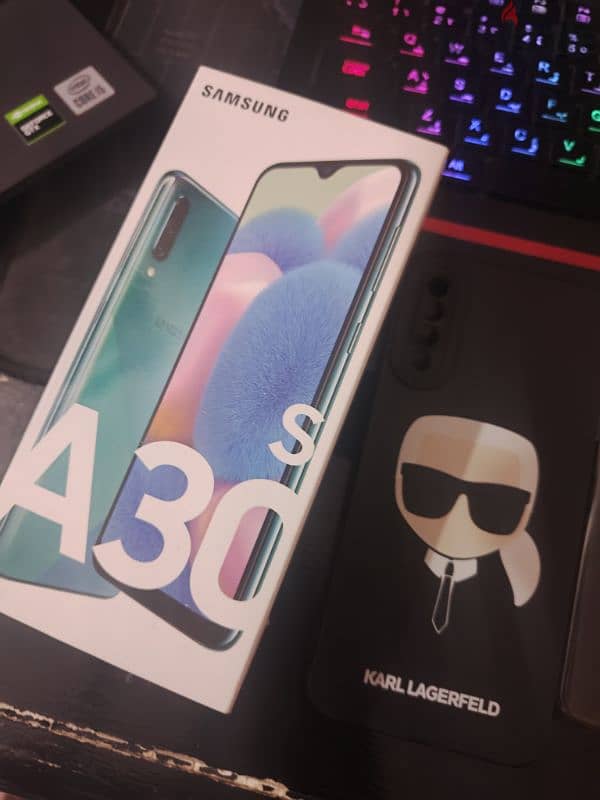 samsung A30S 9