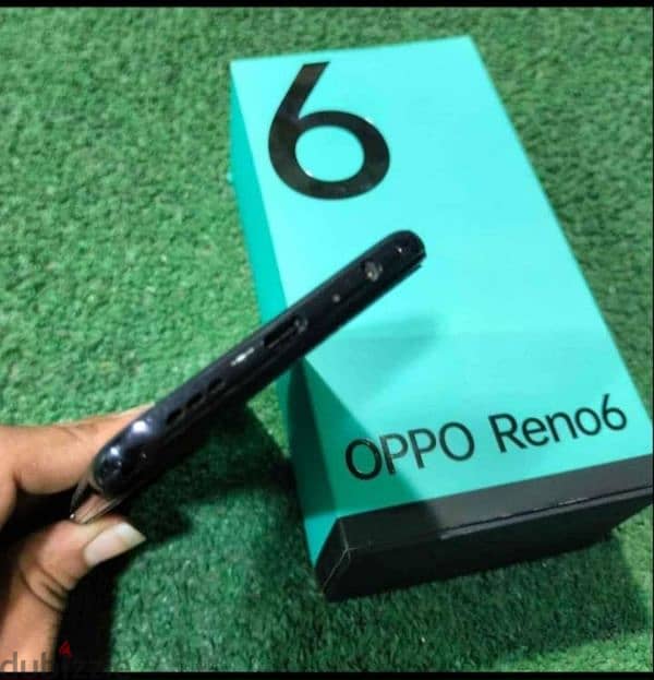 oppo reno 6  128مساحه 8رام كاميرا خلفيه 46 ,8 ,2 ,2 كاميرا اماميه 44 4